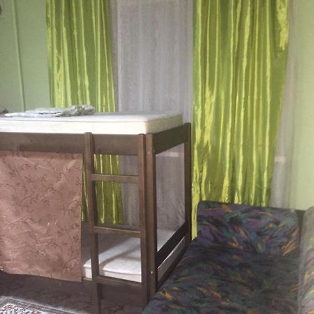 Ararat-Shulyavskaya Hostel Kiev Exterior foto